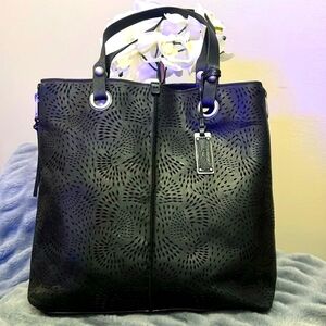PRISTINE🖤UGG Australia Large Leather Lazer Cut Shoulder/Tote Bag